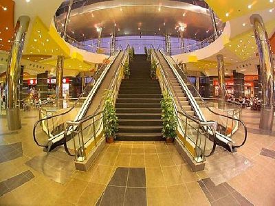 Direcciones a Cine Zona Este (Sevilla) en transporte público