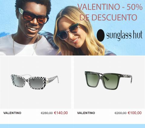 Catálogo Sunglass Hut en Cordovilla | vALENTINO -50% de descuento | 20/9/2022 - 4/10/2022
