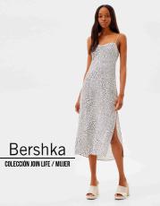 Bershka | Catálogos de la Colección SS 2022