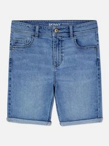 Oferta de Pantalones vaqueros cortos ajustados por 8€ en Primark