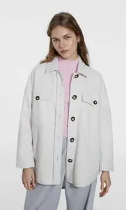 Oferta de Sobrecamisa básica punto perchado por 20,99€ en Stradivarius