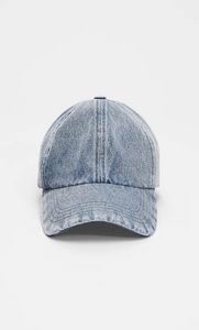 Oferta de Gorra denim por 9,99€ en Stradivarius