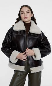 Oferta de Cazadora aviador doble faz vintage por 69,99€ en Stradivarius