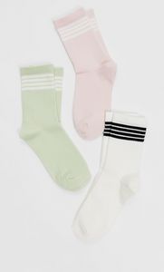 Oferta de Pack 3 calcetines rayas color por 9,99€ en Stradivarius