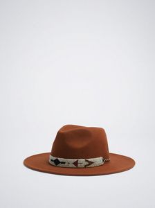 Oferta de Sombrero De Lana, Camel por 25,99€ en Parfois
