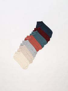 Oferta de Pack de 7 pares de calcetines tobilleros básicos por 4,99€ en Lefties