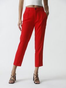 Oferta de Pantalón de vestir por 15,99€ en Lefties