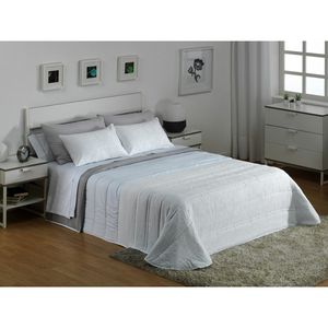 Oferta de Colcha Bouti para Cama 200 DEVA en color Blanco por 149€ en Centro Hogar Sanchez