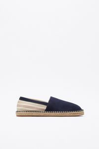Oferta de ALPARGATA COMBINADA SERRAJE por 29,95€ en ZARA
