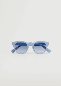 Oferta de Gafas de sol paola por 3,99€ en MANGO