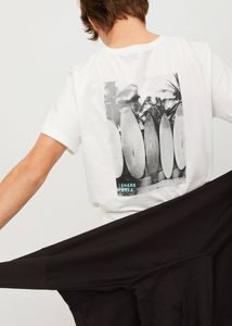 Oferta de Camiseta sharkt por 2,99€ en MANGO