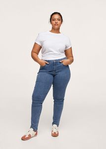 Oferta de Jeans susan por 11,99€ en MANGO