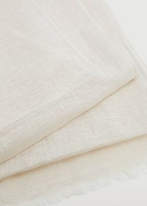 Oferta de Fular linen por 9,99€ en MANGO