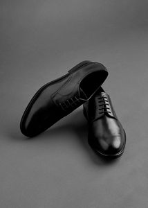 Oferta de Zapato madrid por 35,99€ en MANGO