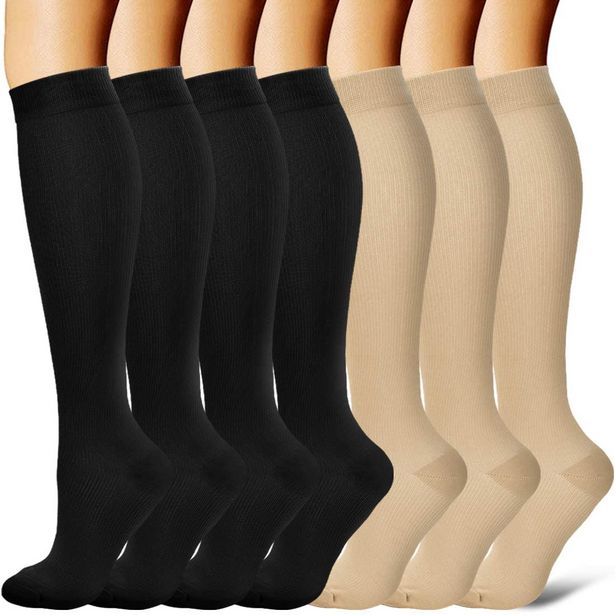 Oferta de Calcetines de compresión hasta la rodilla para hombre y mujer por 9,8€