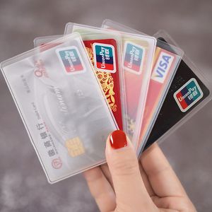 Oferta de Funda transparente de PVC para tarjetas de crédito por 0,010€ en Aliexpress