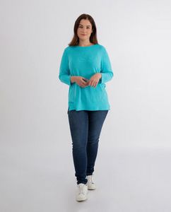 Oferta de SUÉTER CUELLO BARCA  TURQUESA por 29992100€ en October