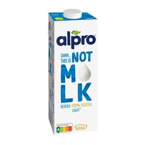 Oferta de Bebida de avena It's not milk light 1l por 2,3€ en BM Supermercados
