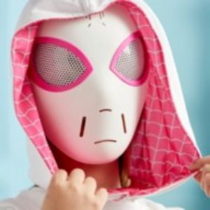 Oferta de Máscara Ghost-Spider, Spider-Man, Disney Store por 38€ en Disney
