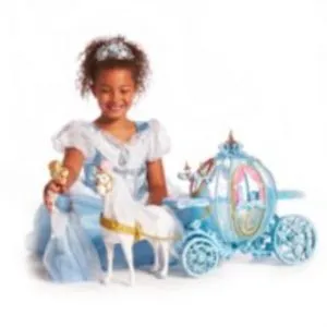 Oferta de Set de juego carruaje infantil La Cenicienta, Disney Store por 75€ en Disney