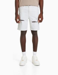 Oferta de Bermuda denim rotos por 22,99€ en Bershka