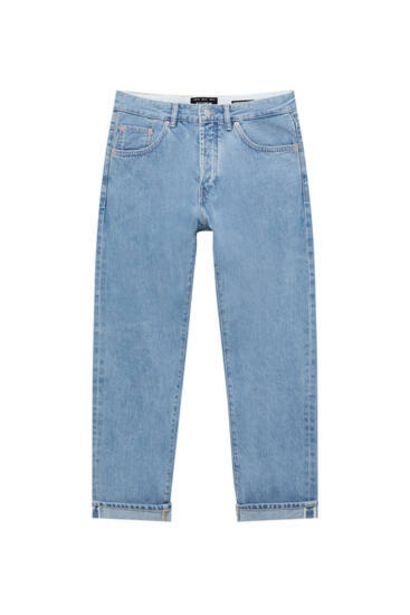 Oferta de Jeans standard fit detalle lavado por 29,99€
