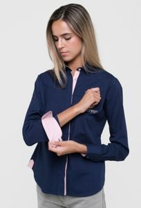 Oferta de Camisa mujer modelo Saint Moritz azul marino por 40,44€ en Valecuatro