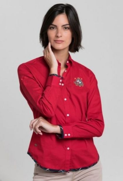 Oferta de Camisa escudo rojo mujer por 40,44€