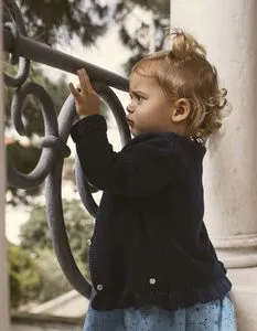 Oferta de Chaqueta de Punto de Algodón con Volante para Bebé Niña 'B&S', Azul Oscuro por 22,99€ en Zippy