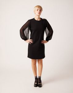 Oferta de Vestido de punto y mangas plisadas Color Negro por 30,9€ en Naf Naf