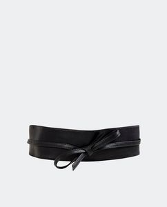 Oferta de Cinturón ancho con lazo Color Negro por 24,9€ en Naf Naf