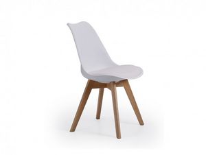 Oferta de Pack 4 sillas nórdicas color blanco por 153,67€ en Merkamueble