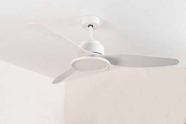 Oferta de Ventilador de techo con luz motor DC MOON blanco 137 cm por 143,9€