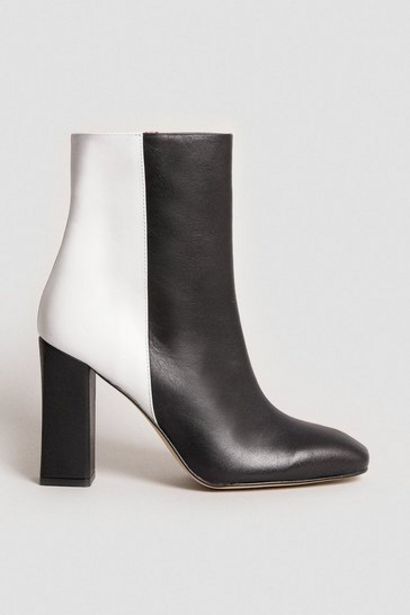 Oferta de Colour Block Leather Ankle Boot por 311,2€