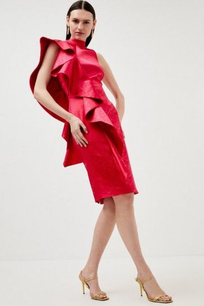 Oferta de Italian Structured Satinembossed Ruffle Dress por 207,2€