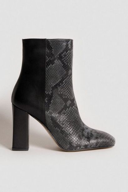 Oferta de Snake colour Block Leather Ankle Boot por 311,2€