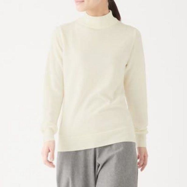 Oferta de Less Itchy Jersey Stitch High Neck Sweater por 14,95€ en Muji
