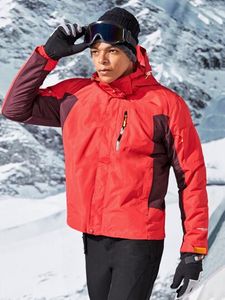 Oferta de Hombres Cazadora deportiva de color combinado con capucha con desmontable forro polar por 24€ en SheIn