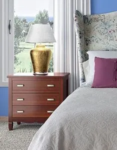 Oferta de MESITA DE NOCHE AMBERES por 590€ en Círculo Muebles