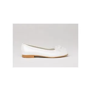 Oferta de BAILARINA COMUNION FLOR BLANCO por 39,9€ en Salvador Artesano
