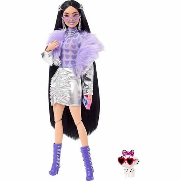 Oferta de Barbie - Muñeca Extra - Chaqueta con pelo y botas moradas por 31,99€ en ToysRus