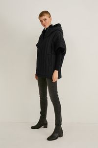 Oferta de Poncho acolchado con capucha por 29,99€ en C&A