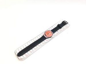 Oferta de Reloj pulsera unisex swatch gb286 por 15,95€ en Cash Converters
