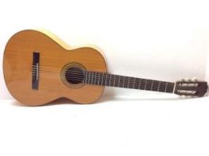 Oferta de Guitarra clasica alhambra 3f por 238,95€ en Cash Converters
