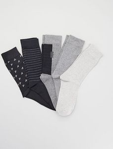 Oferta de Pack de 5 pares de calcetines largos por 5€ en Kiabi