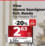 Oferta de Vino blanco Dia Rioseco por 2,63€ en La Plaza de DIA