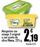 Oferta de Margarina con omega 3 original o con aceite de oliva Flora por 2,19€ en Unide Market