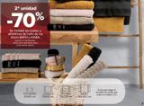Oferta de En TODAS las toallas y alfombras de baño de las líneas BATH y KIARA en Carrefour