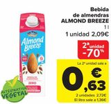 Oferta de Bebida de almendras ALMOND BREEZE por 2,09€ en Carrefour