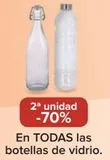 Oferta de En TODAS Las botellas de vidrio  en Carrefour